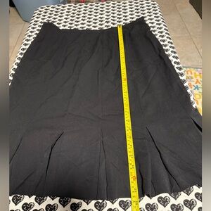 Sandra women’s skirt size 14 black